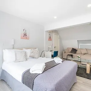 Securematics Superior Studio Apartment London