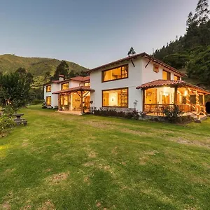 Casa Ilayaku Lodge Quito