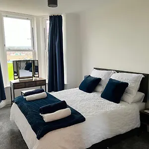 Sandy Shoes Apartment Scarborough